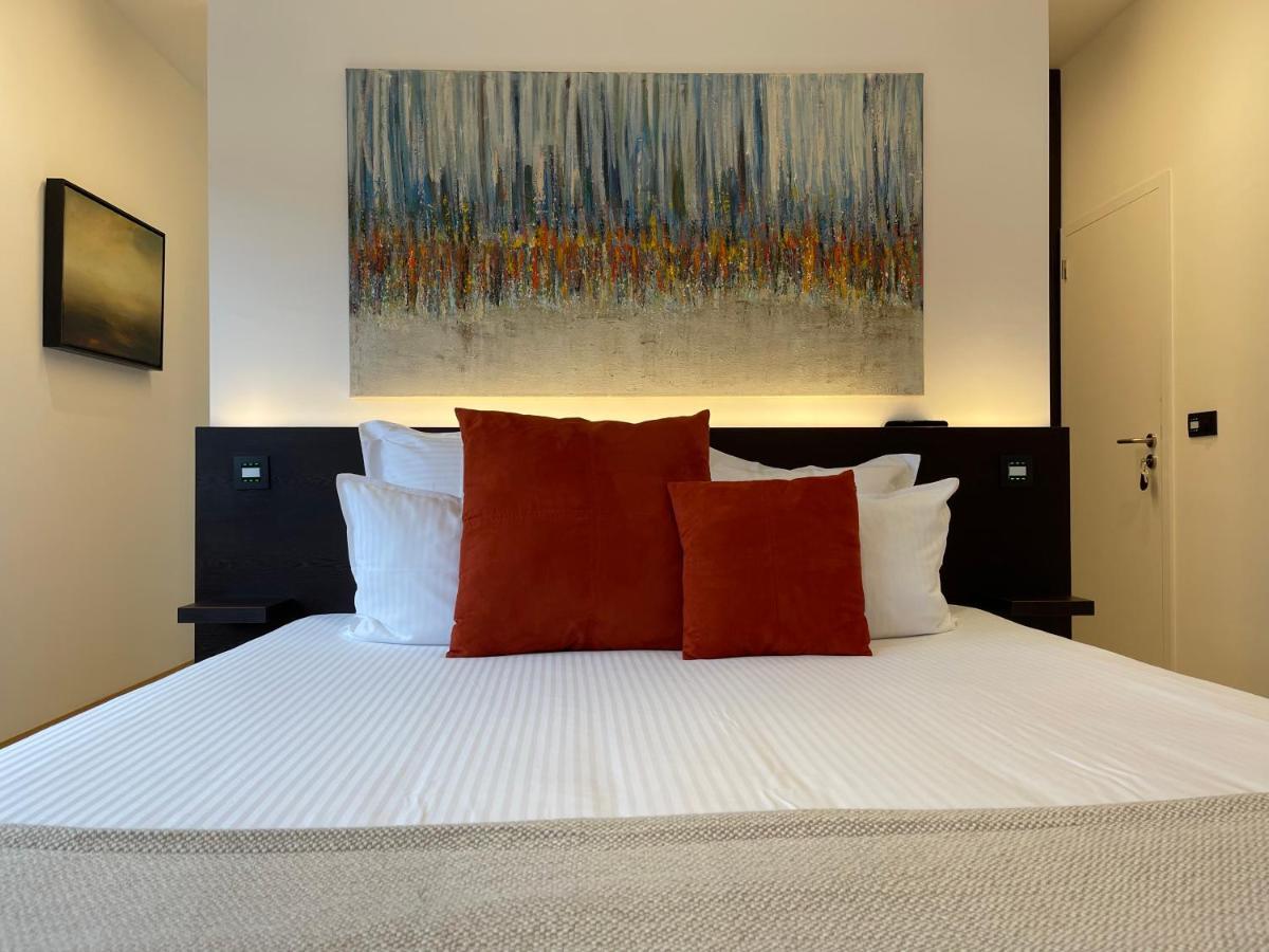 Chambres D'Hotes Les Grisons Houyet Екстериор снимка