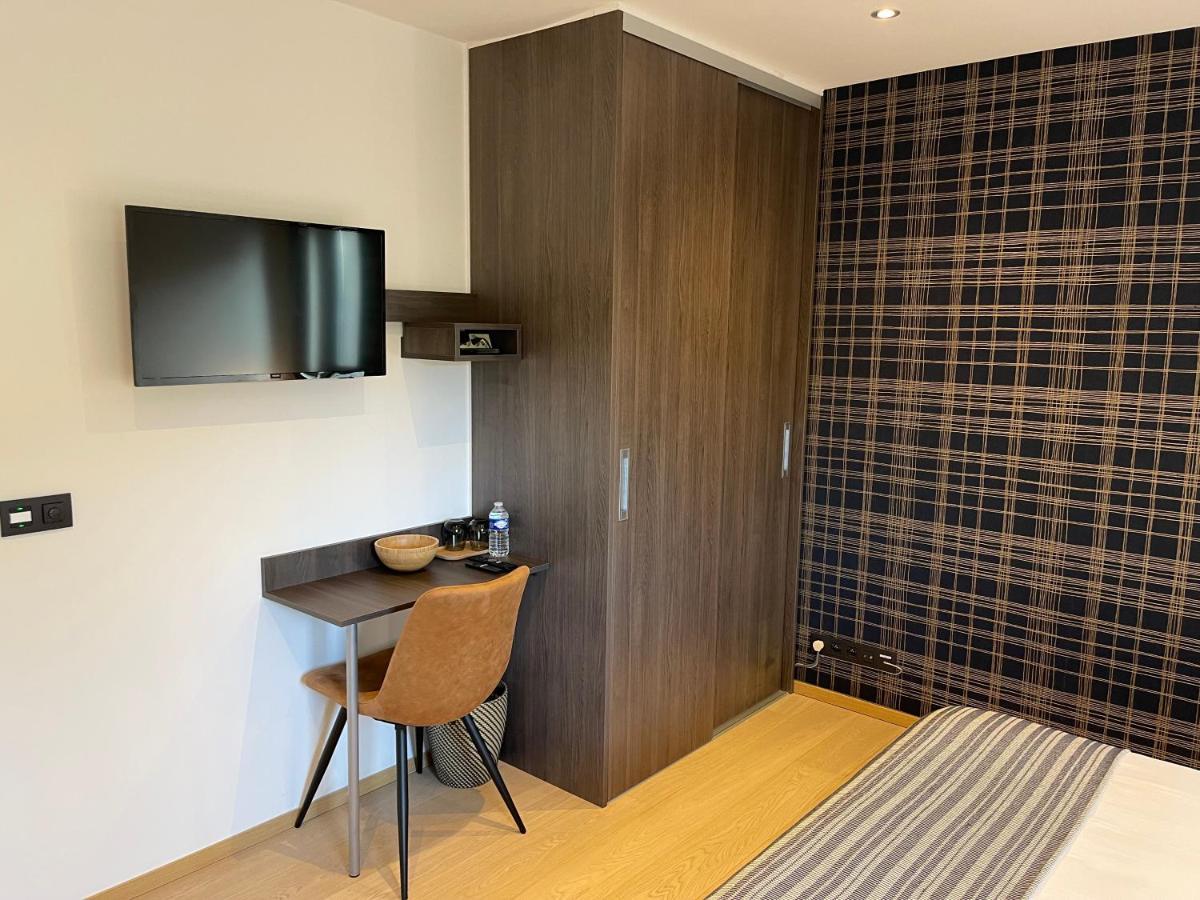 Chambres D'Hotes Les Grisons Houyet Екстериор снимка