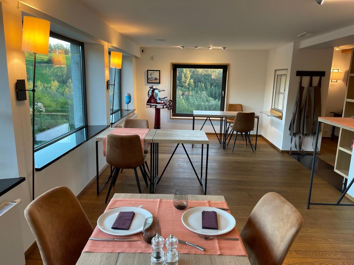Chambres D'Hotes Les Grisons Houyet Екстериор снимка