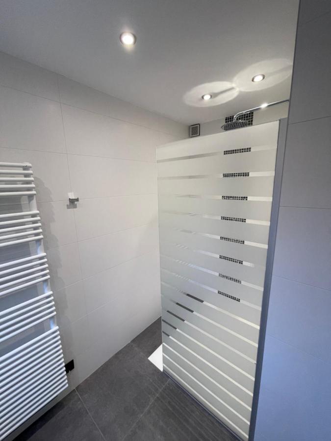 Chambres D'Hotes Les Grisons Houyet Екстериор снимка